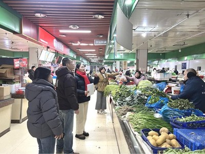 崇川区审计局聚焦农贸市场摊位出租管理，开展专项市场调研